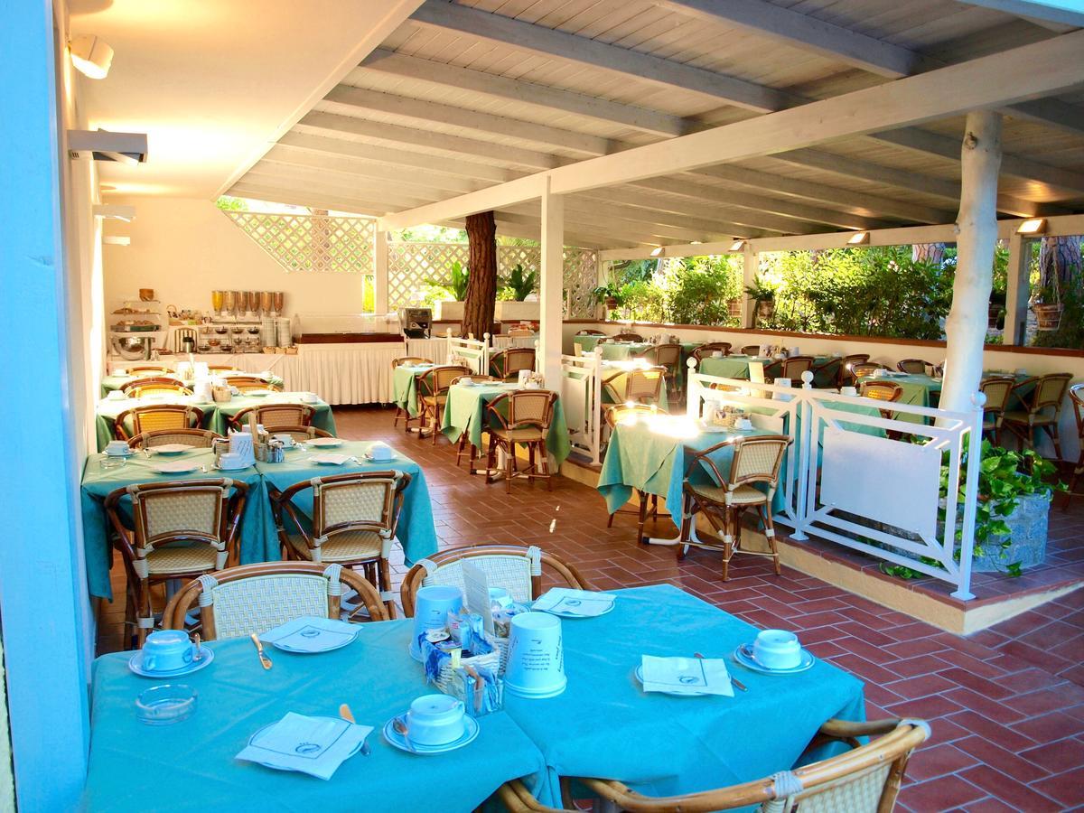 Hotel Meridiana Марина ди Кампо Екстериор снимка